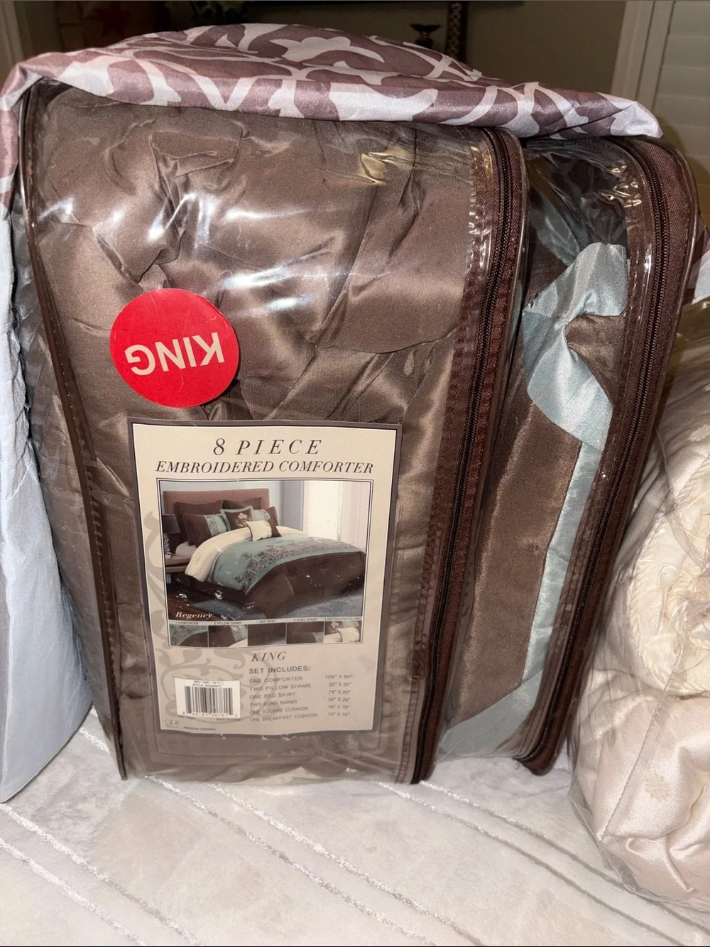 8-Piece Embroidered Comforter Set in Mauve and White - King